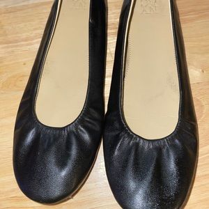 Women’s flat shoes